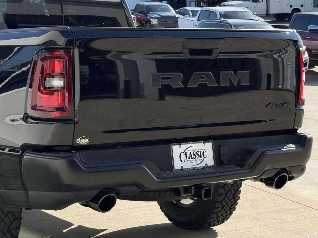RAM 1500 Tradesman Crew Cab SWB 4WD 2025
