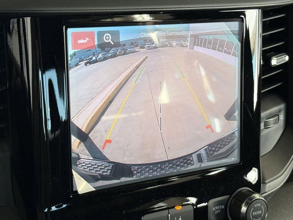 RAM 1500 Tradesman Crew Cab SWB 4WD 2025