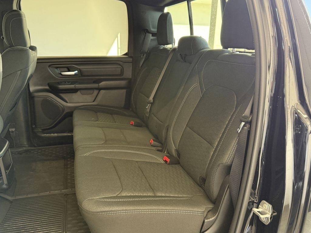 RAM 1500 Tradesman Crew Cab SWB 4WD 2025