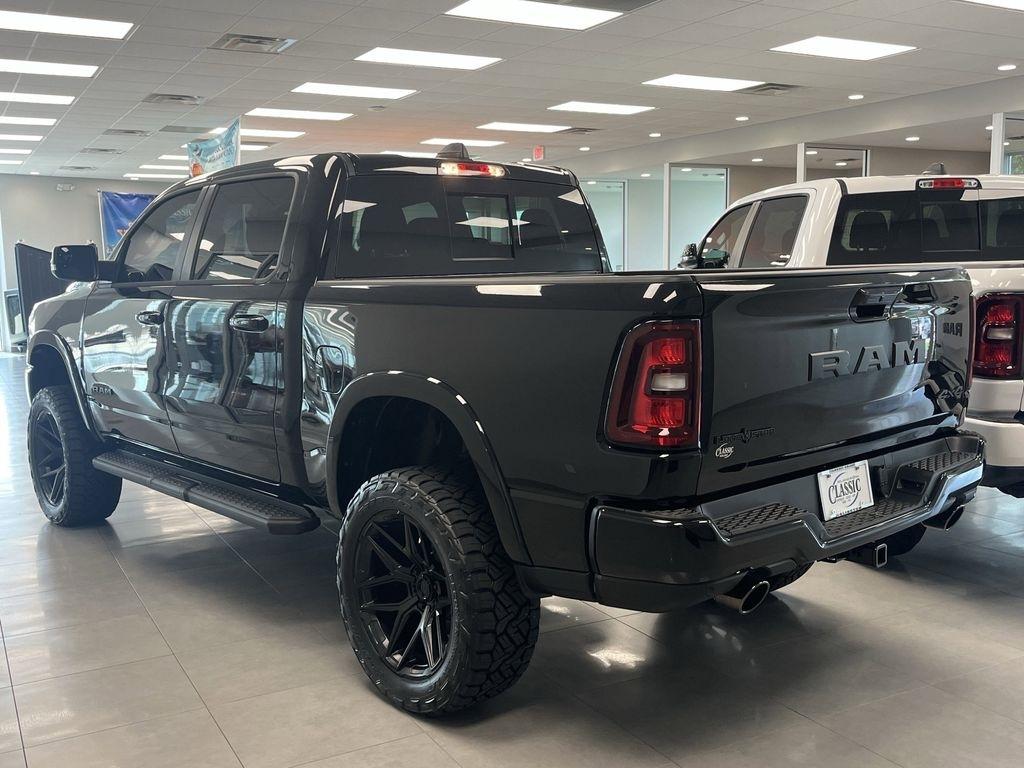 RAM 1500 Big Horn Crew Cab SWB 4WD 2025