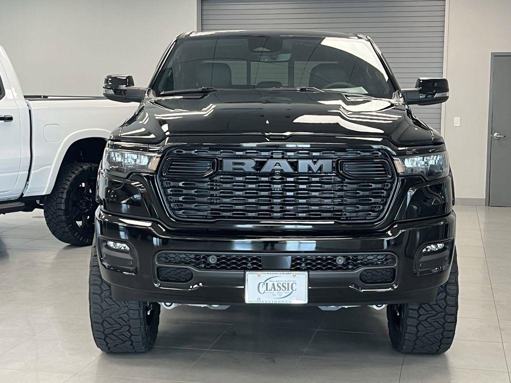 RAM 1500 Big Horn Crew Cab SWB 4WD 2025