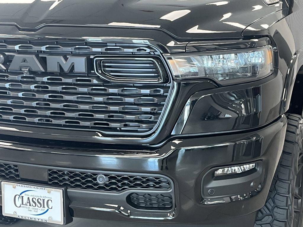 RAM 1500 Big Horn Crew Cab SWB 4WD 2025