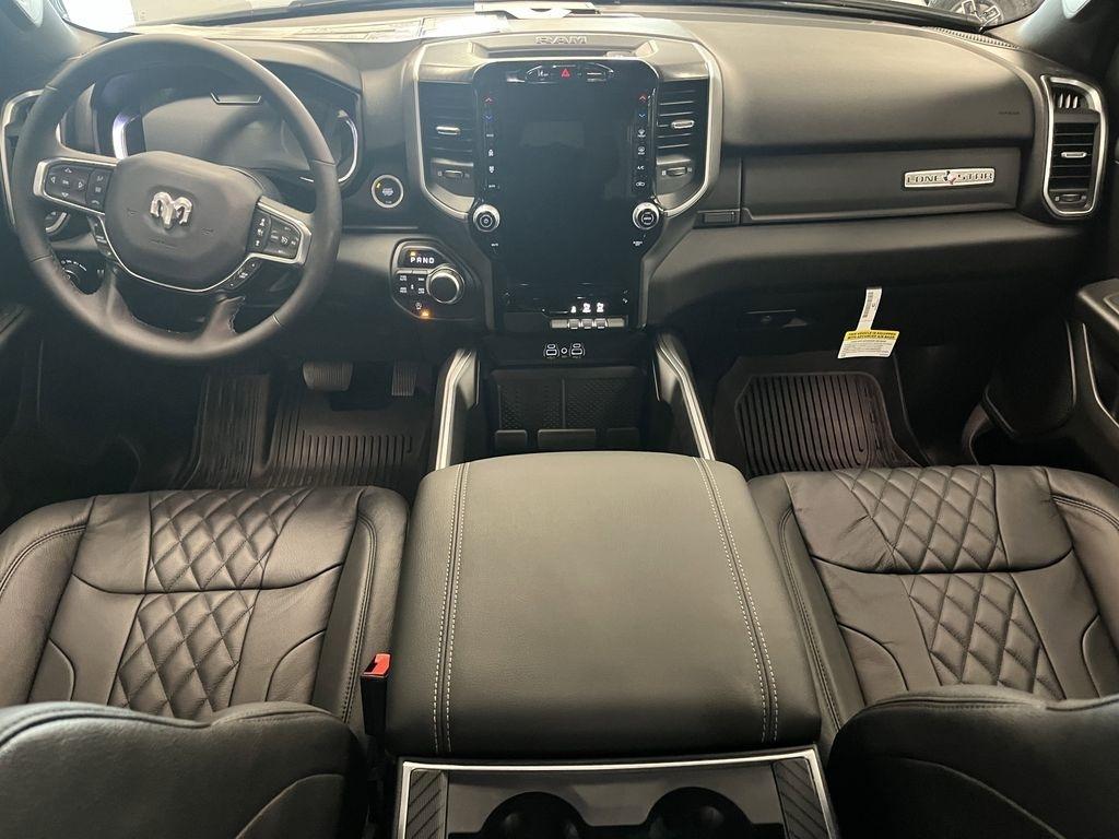 RAM 1500 Big Horn Crew Cab SWB 4WD 2025