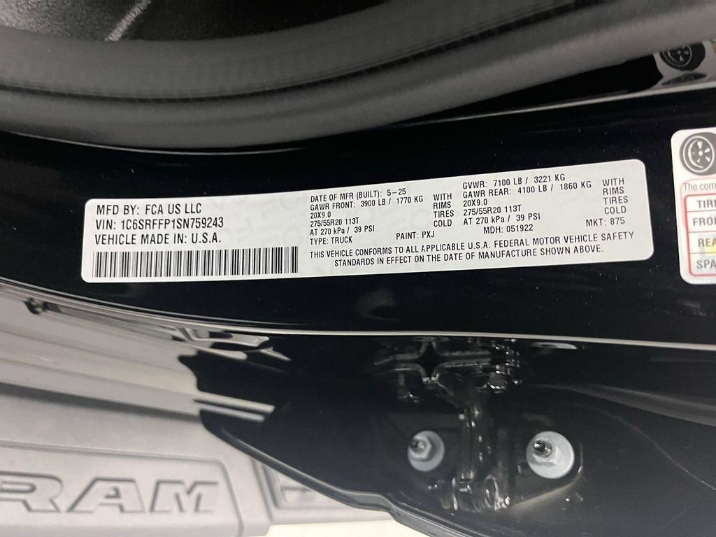 RAM 1500 Big Horn Crew Cab SWB 4WD 2025