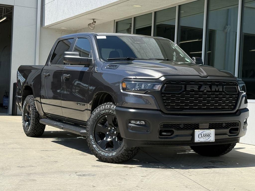 RAM 1500 Tradesman Crew Cab SWB 4WD 2025