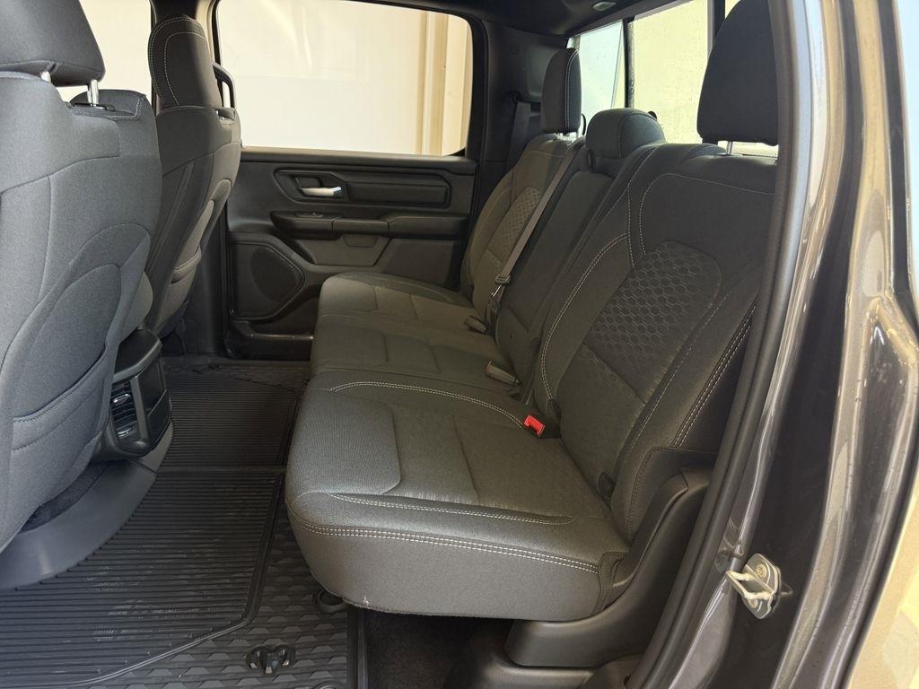 RAM 1500 Tradesman Crew Cab SWB 4WD 2025