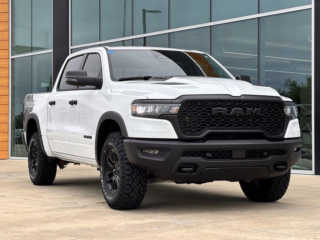 RAM 1500 Rebel Crew Cab SB 4WD 2025
