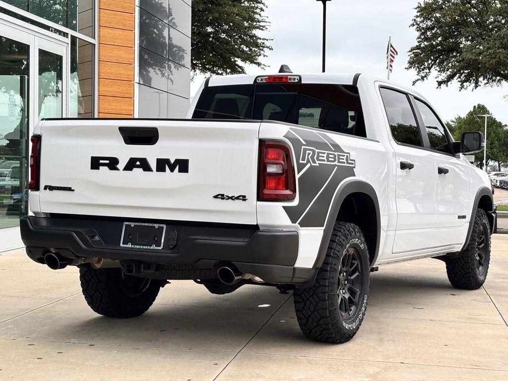 RAM 1500 Rebel Crew Cab SB 4WD 2025