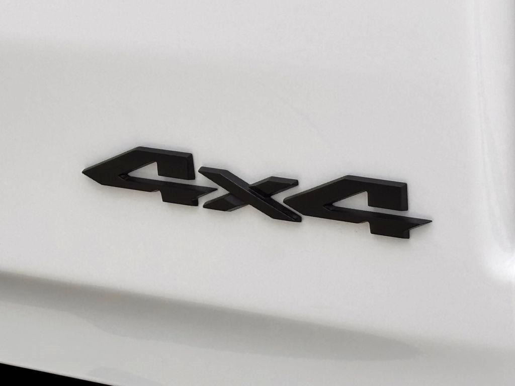 RAM 1500 Rebel Crew Cab SB 4WD 2025