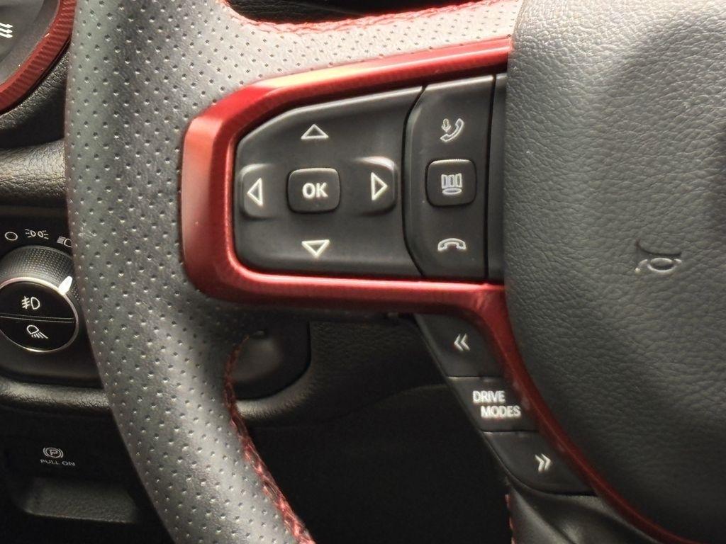 RAM 1500 Rebel Crew Cab SB 4WD 2025