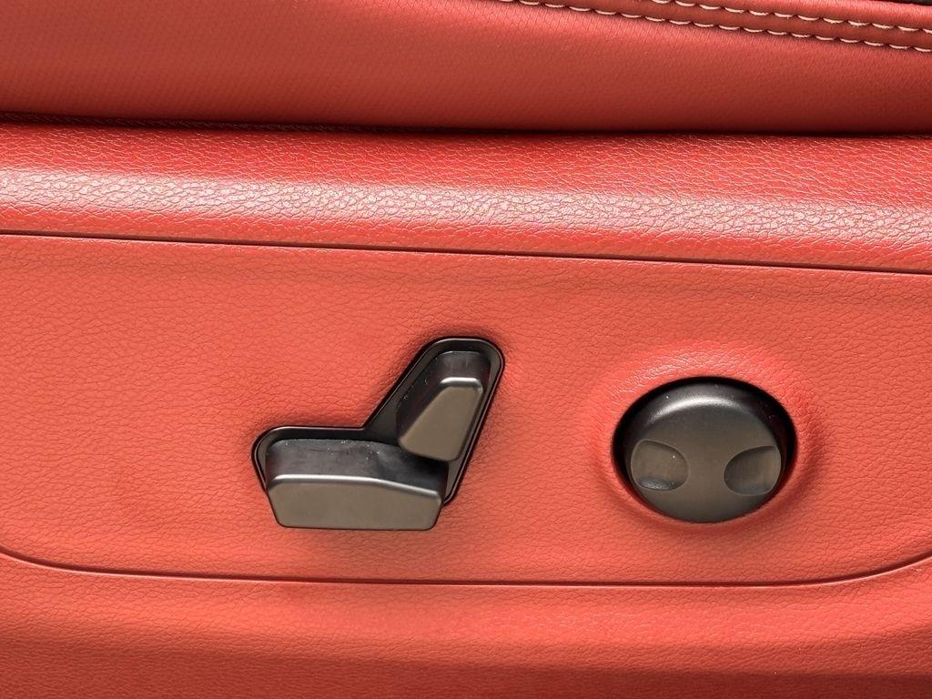 RAM 1500 Rebel Crew Cab SB 4WD 2025