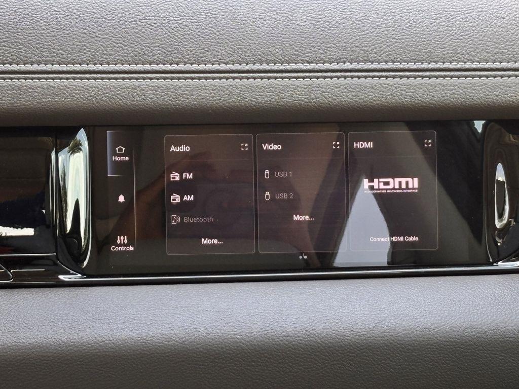 RAM 1500 Laramie Crew Cab SWB 4WD 2025