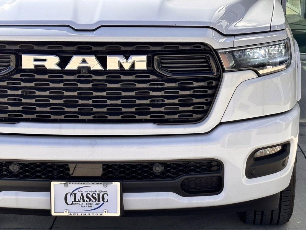 RAM 1500 Big Horn Crew Cab SWB 4WD 2025