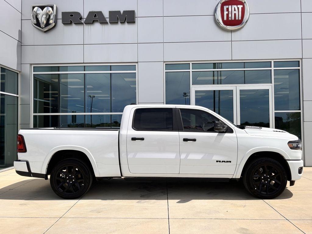 RAM 1500 Laramie Crew Cab LWB 4WD 2025
