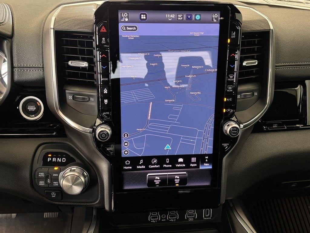 RAM 1500 Laramie Crew Cab LWB 4WD 2025