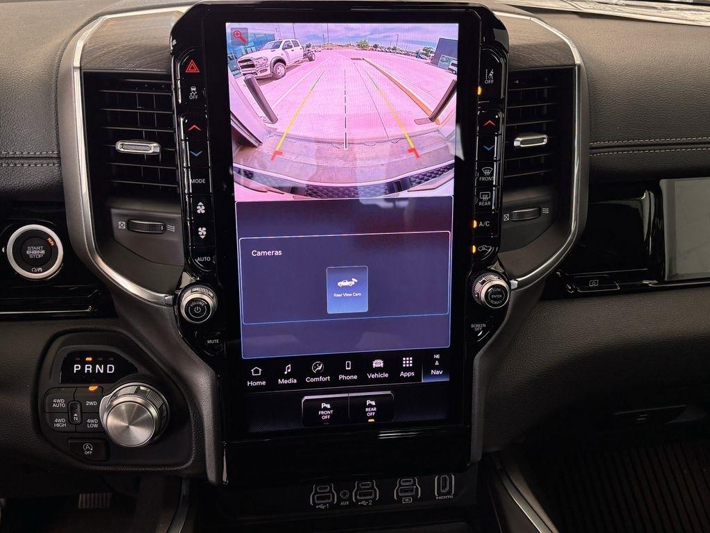 RAM 1500 Laramie Crew Cab LWB 4WD 2025