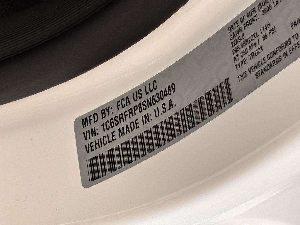 RAM 1500 Laramie Crew Cab LWB 4WD 2025