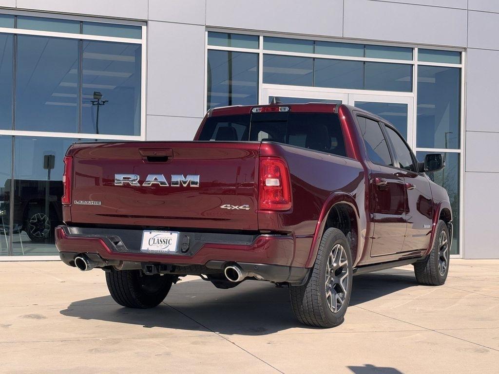RAM 1500 Laramie Crew Cab SWB 4WD 2025