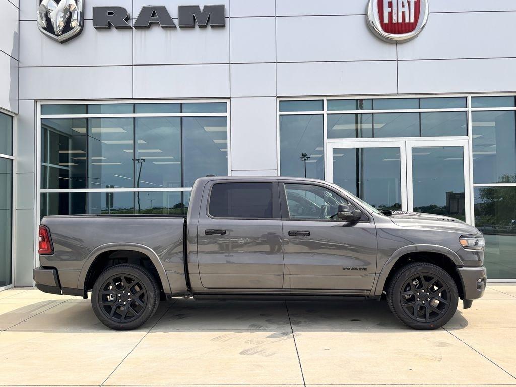 RAM 1500 Laramie Crew Cab SWB 4WD 2025