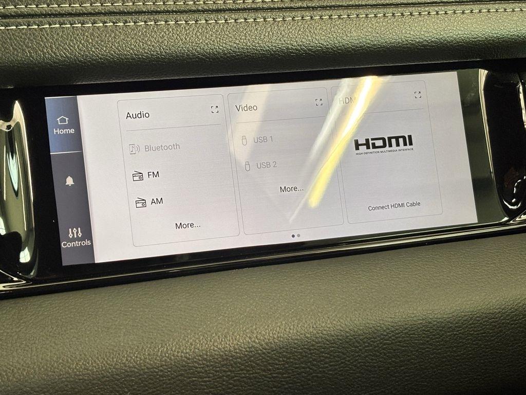 RAM 1500 Laramie Crew Cab SWB 4WD 2025