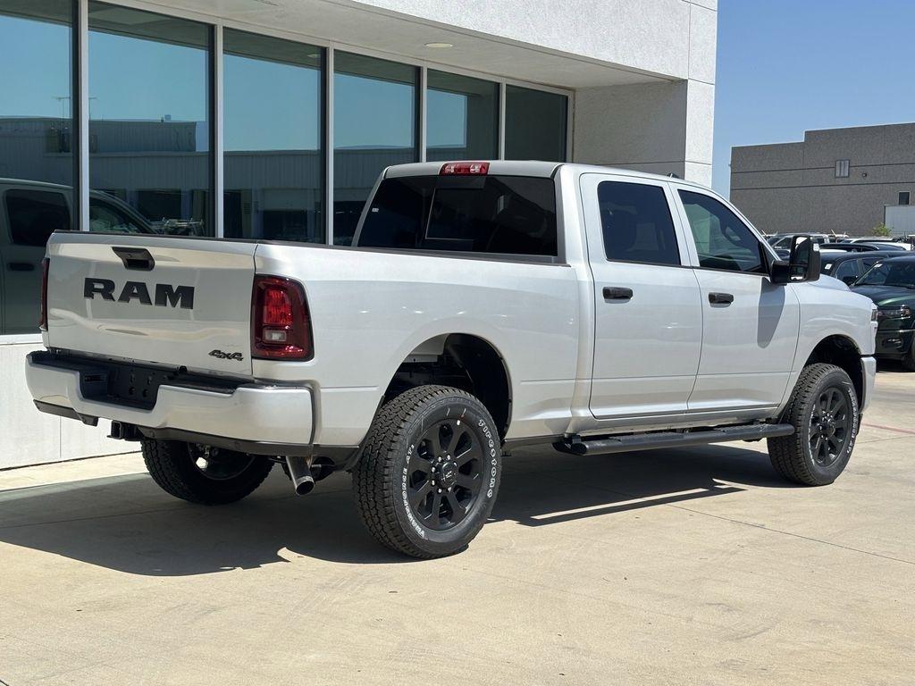 RAM 2500 Tradesman Crew Cab SWB 4WD 2026