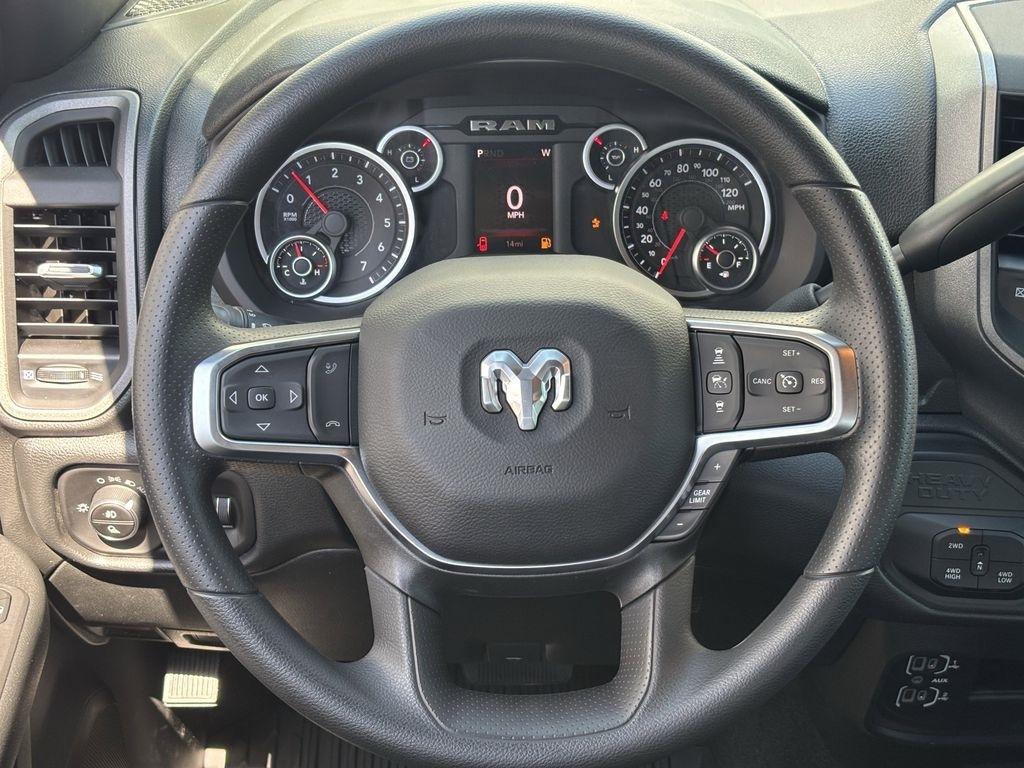 RAM 2500 Tradesman Crew Cab SWB 4WD 2026
