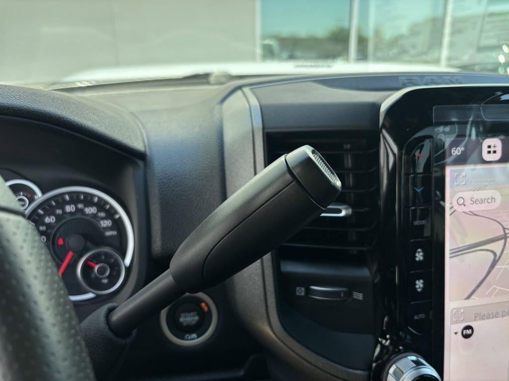 RAM 2500 Tradesman Crew Cab SWB 4WD 2026