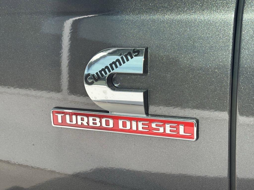 RAM 2500 Tradesman Crew Cab 4WD 2026