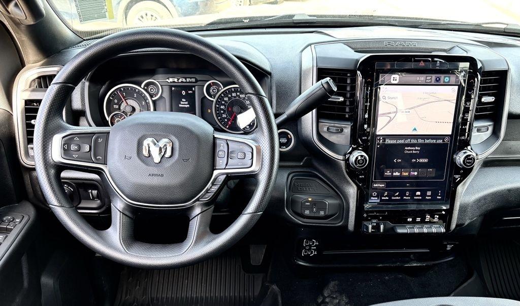 RAM 2500 Tradesman Crew Cab 4WD 2026