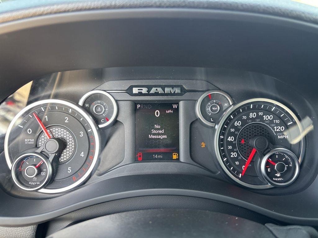 RAM 2500 Tradesman Crew Cab 4WD 2026