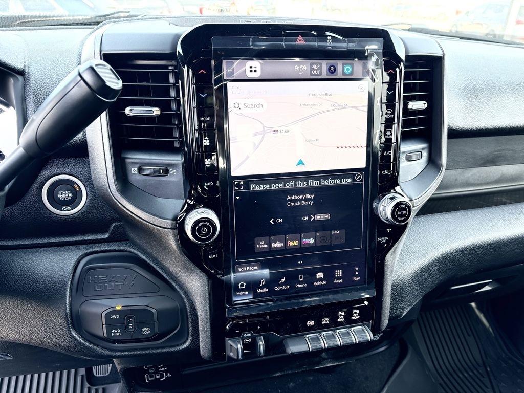 RAM 2500 Tradesman Crew Cab 4WD 2026