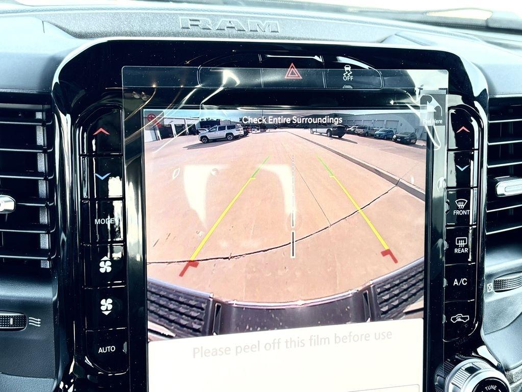 RAM 2500 Tradesman Crew Cab 4WD 2026