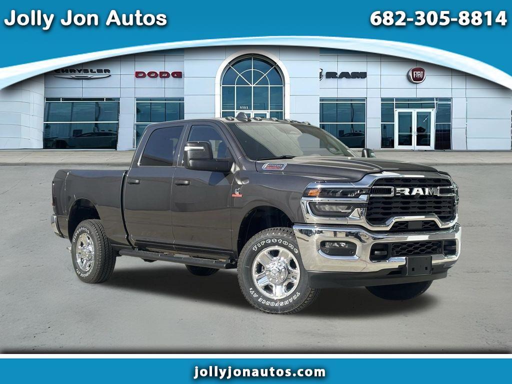 RAM 2500 Tradesman Crew Cab 4WD 2026
