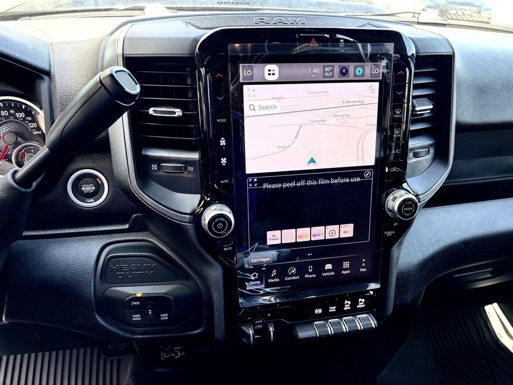 RAM 2500 Tradesman Crew Cab 4WD 2026