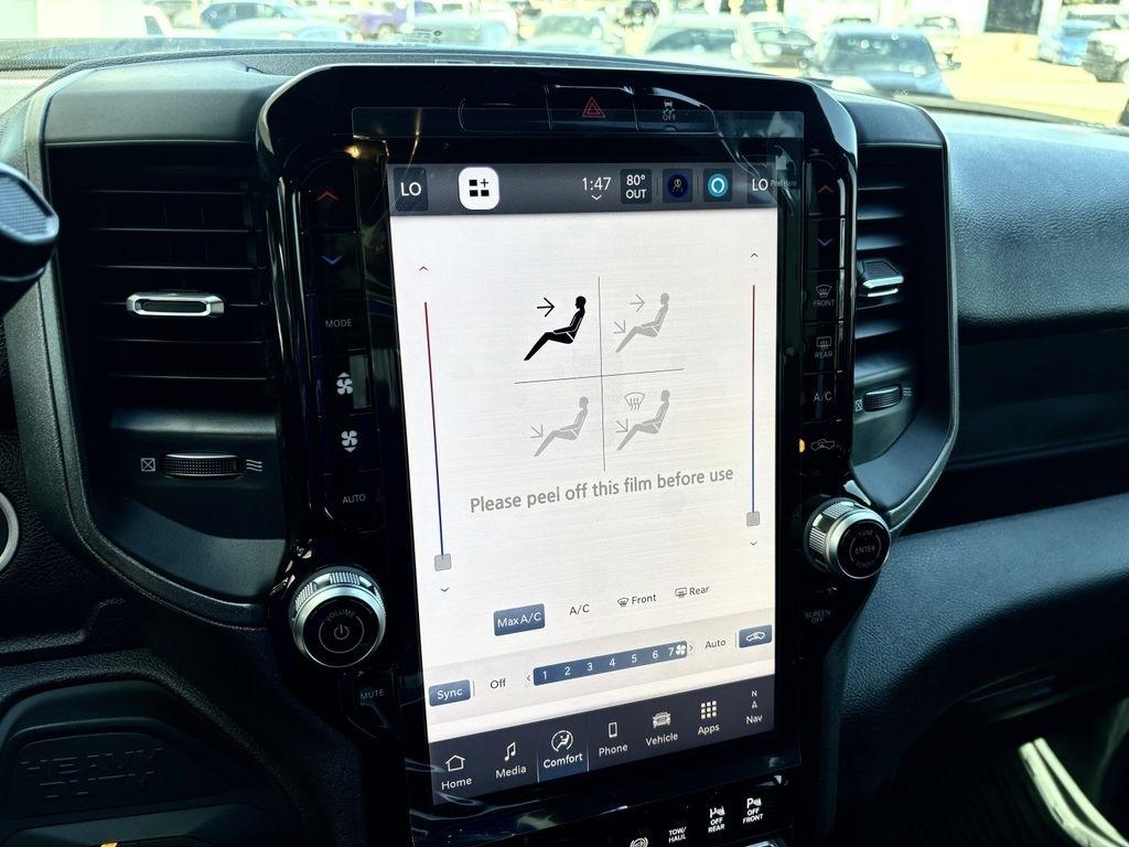 RAM 2500 Tradesman Crew Cab 4WD 2026