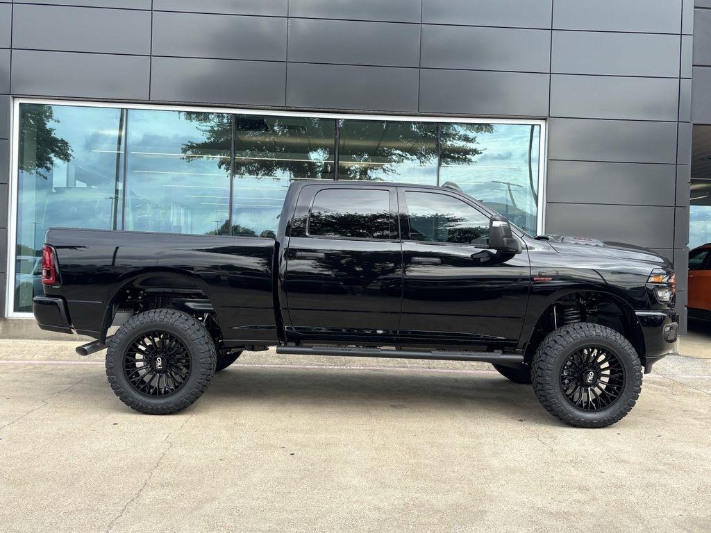 RAM 2500 Tradesman Crew Cab 4WD 2026