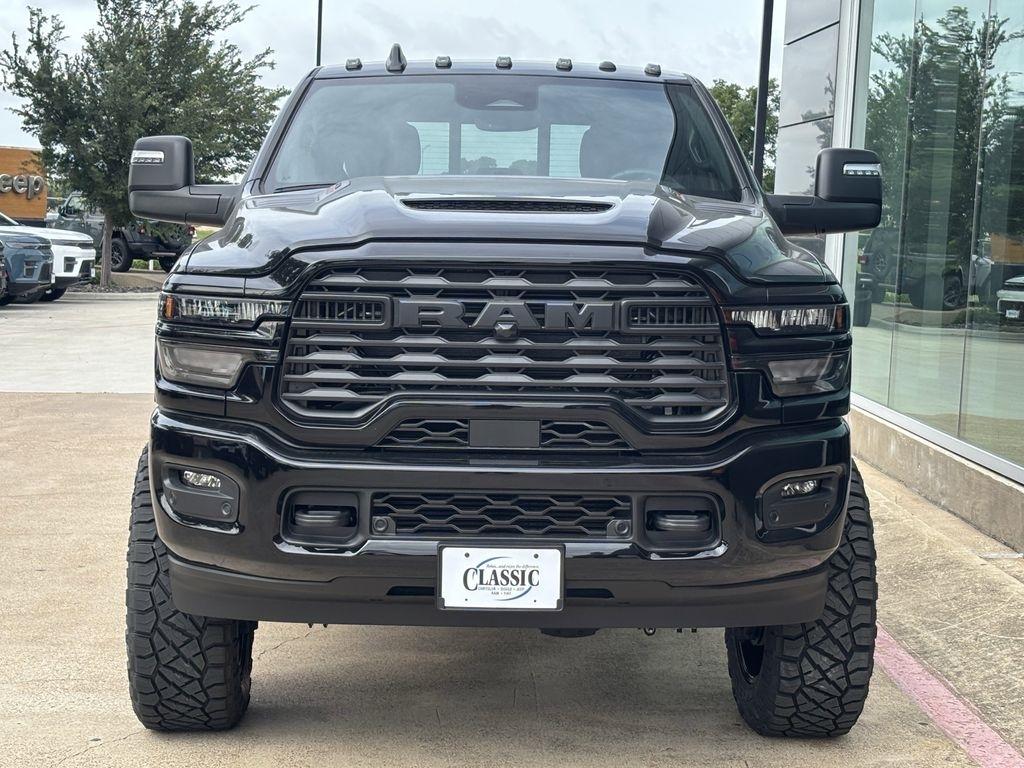 RAM 2500 Tradesman Crew Cab 4WD 2026