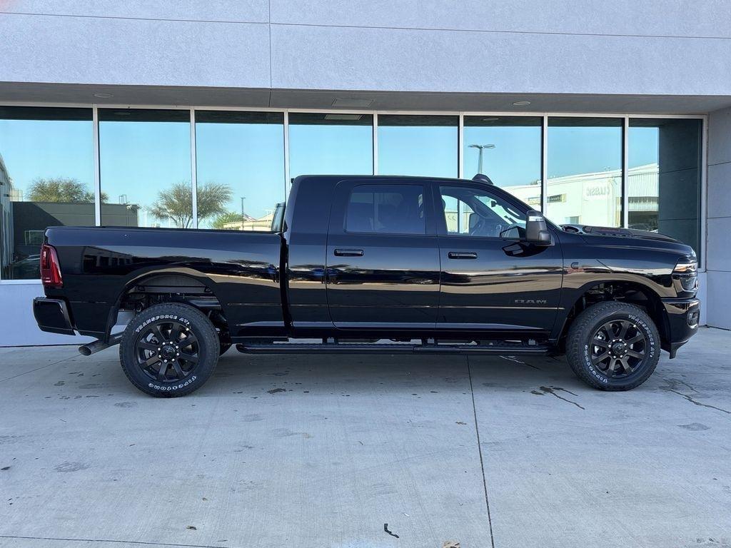 RAM 2500 Laramie Mega Cab 4WD 2026