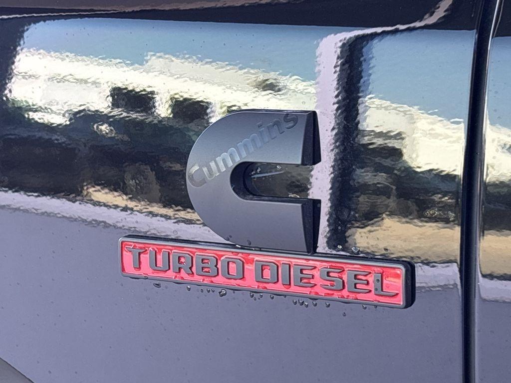 RAM 2500 Laramie Mega Cab 4WD 2026