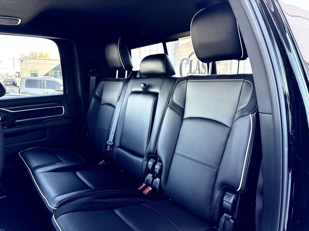 RAM 2500 Laramie Mega Cab 4WD 2026