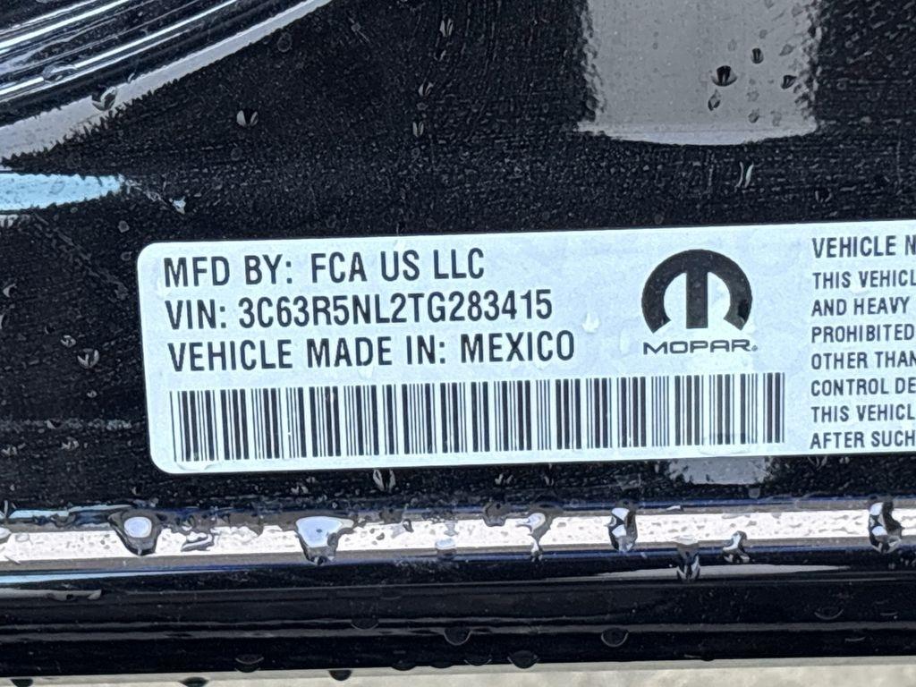 RAM 2500 Laramie Mega Cab 4WD 2026