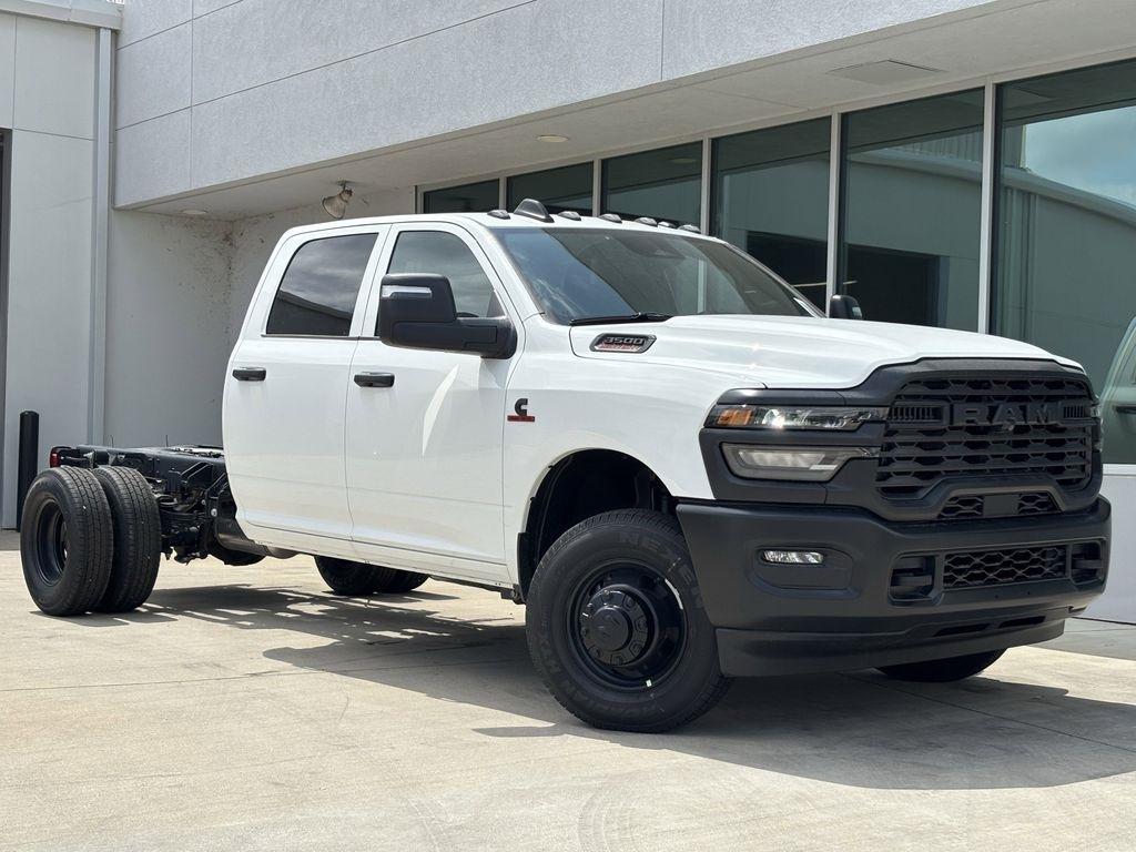 RAM 3500 Crew Cab 4WD DRW 2026