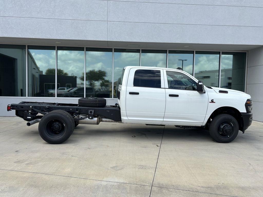 RAM 3500 Crew Cab 4WD DRW 2026