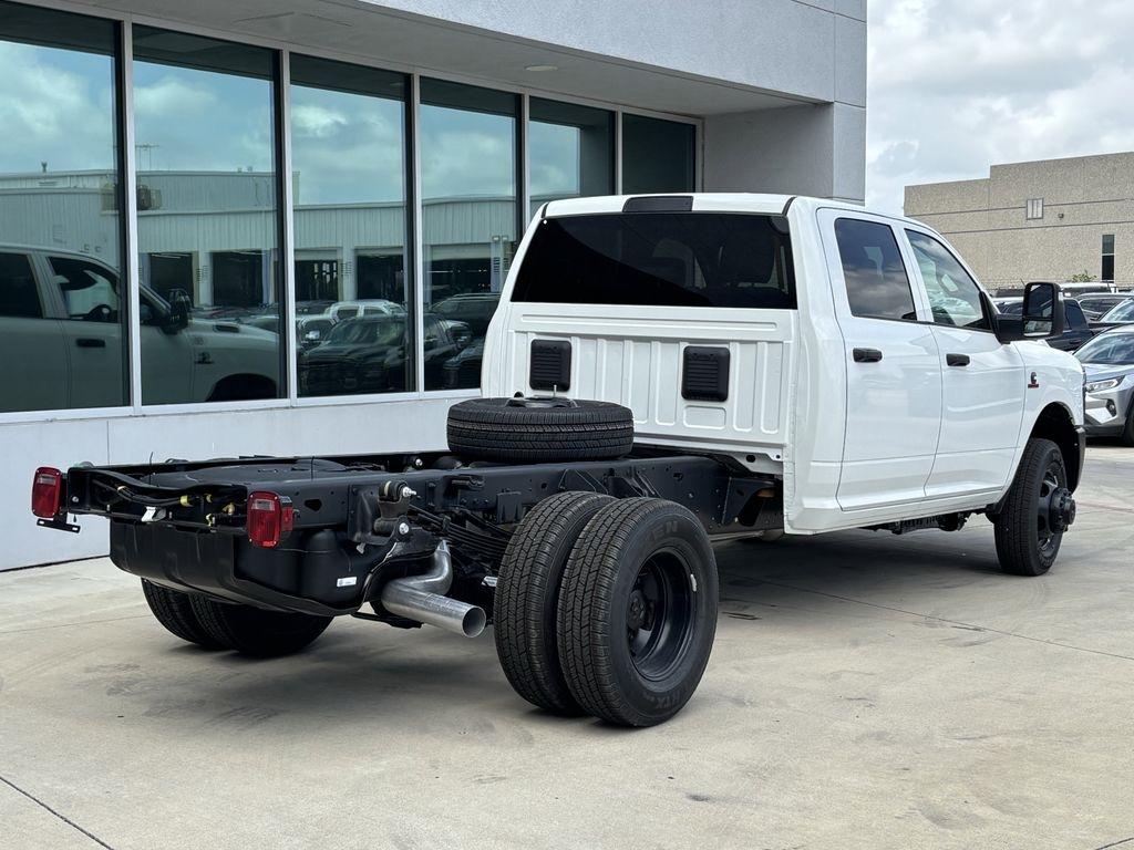 RAM 3500 Crew Cab 4WD DRW 2026