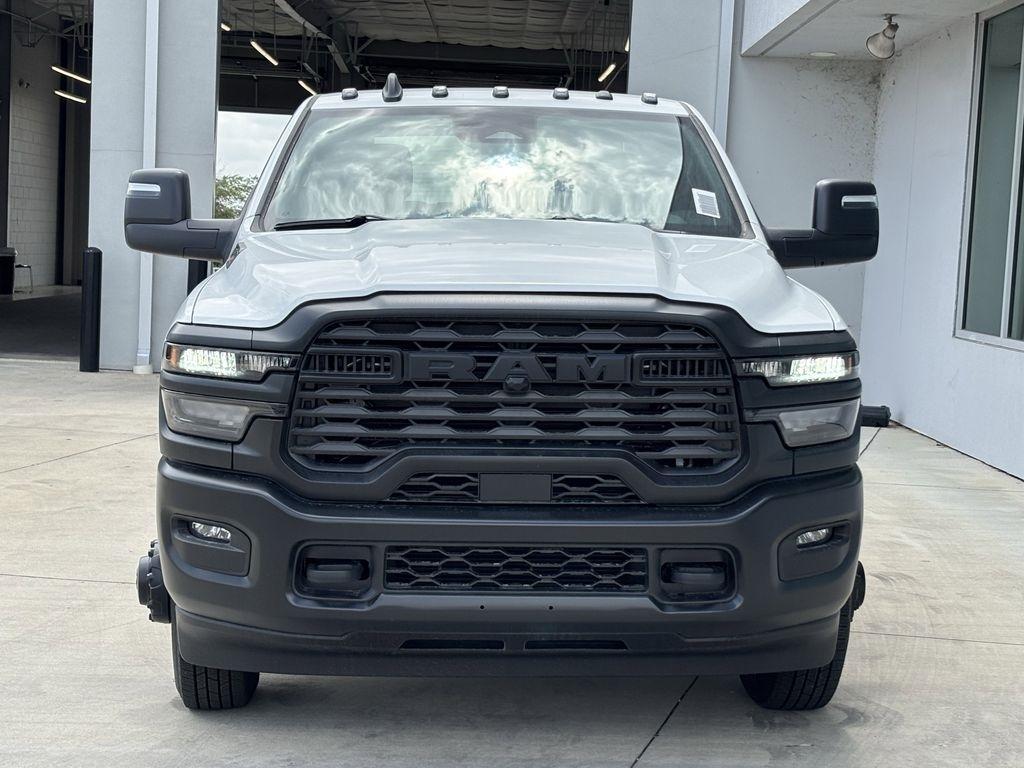RAM 3500 Crew Cab 4WD DRW 2026