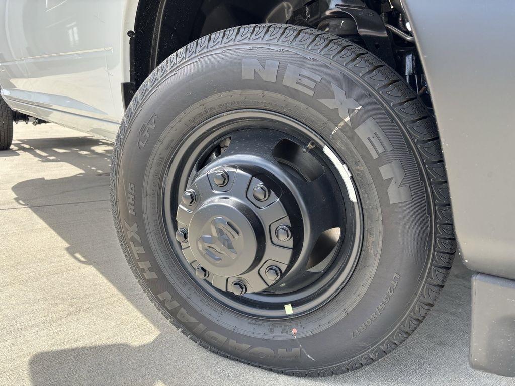 RAM 3500 Crew Cab 4WD DRW 2026
