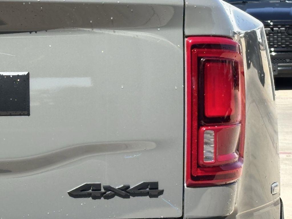 RAM 2500 Laramie Crew Cab 4WD 2026