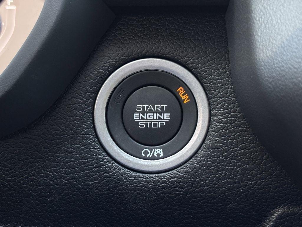 RAM 2500 Laramie Crew Cab 4WD 2026