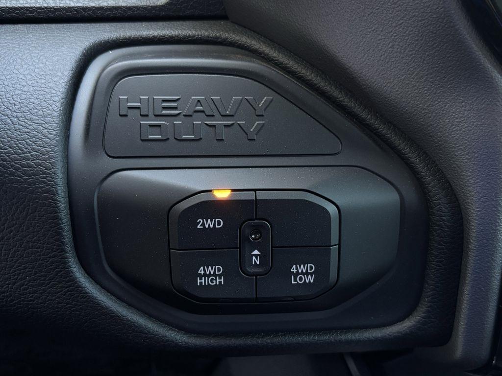 RAM 2500 Laramie Crew Cab 4WD 2026