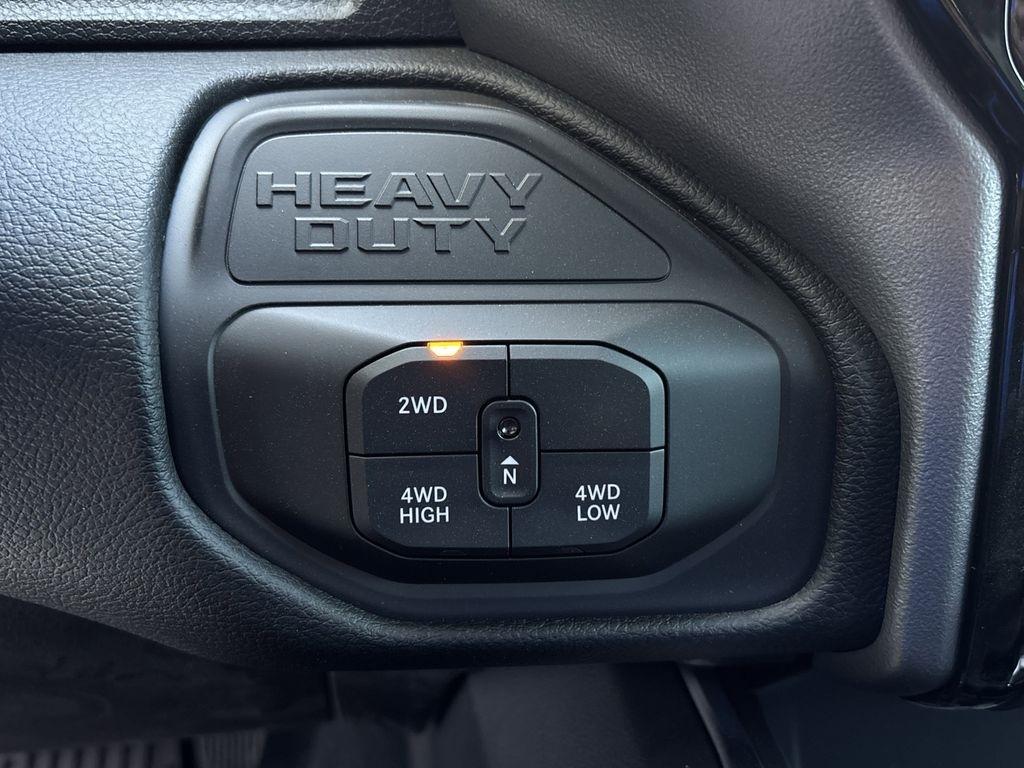 RAM 2500 Laramie Crew Cab 4WD 2026